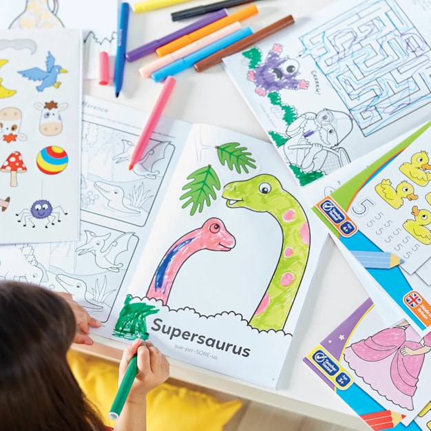 Dinosaurs Colouring Book Dinosaurs Colouring Book